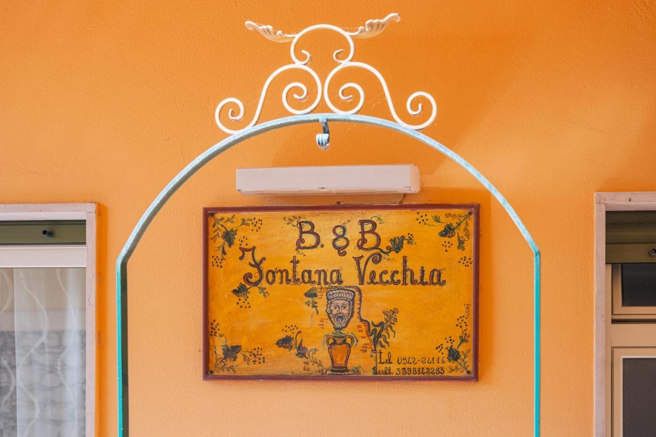 לינה וארוחת בוקר טאורמינה Fontana Vecchia מראה חיצוני תמונה